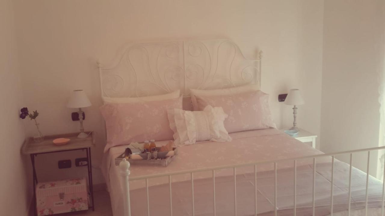 Beti House Heart'S And Roses Rooms Ponte Galeria Esterno foto